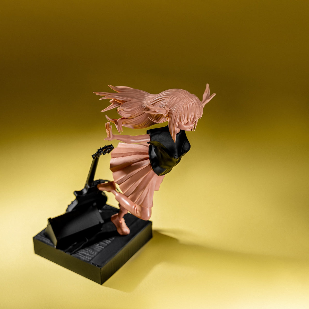 Hitori Gotoh (Bocchi the Rock) resin figure by Bulkamancer — studio render 15